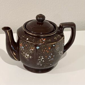 Vintage 1940s Japanese Moriage Teapot – Hand-Painted Raised Enamel